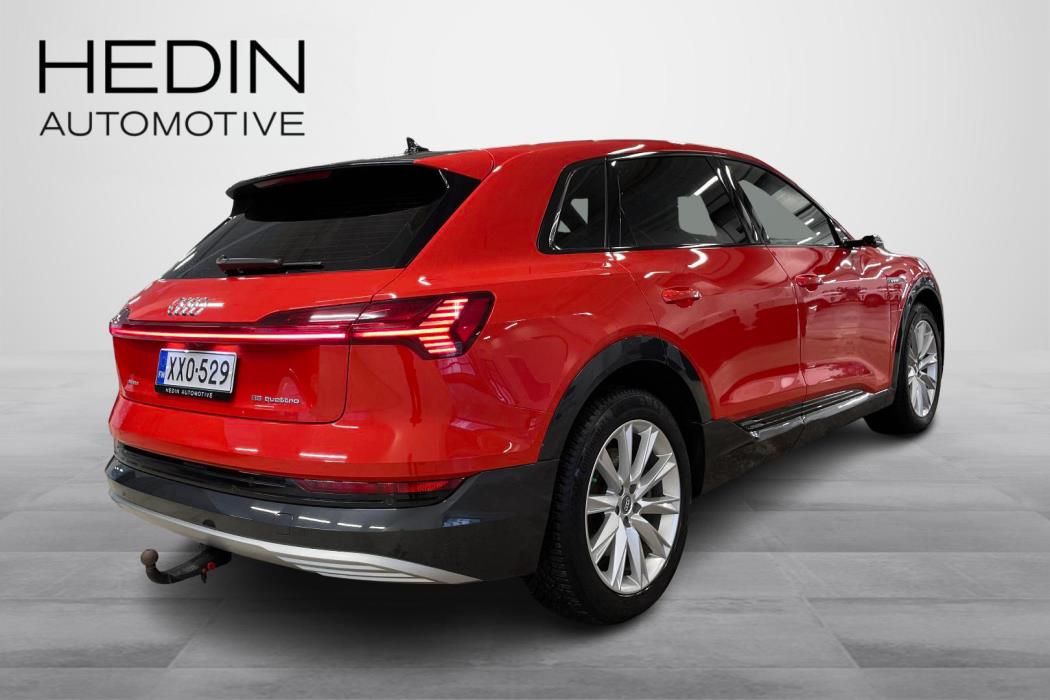 Audi e-tron 2019