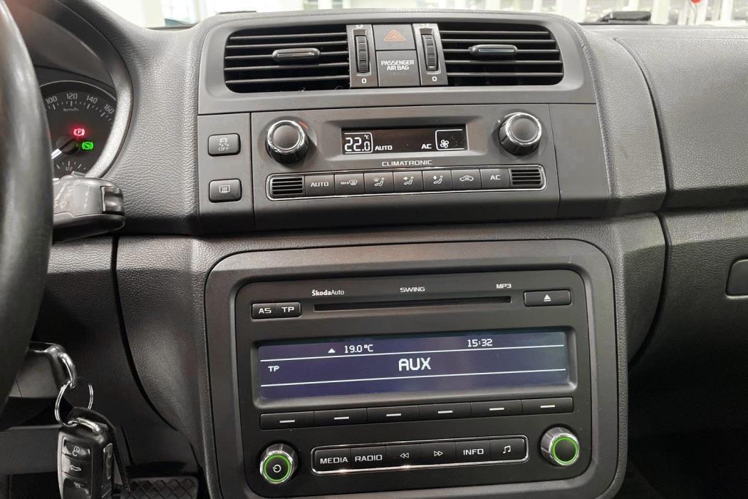 SKODA ROOMSTER 2012