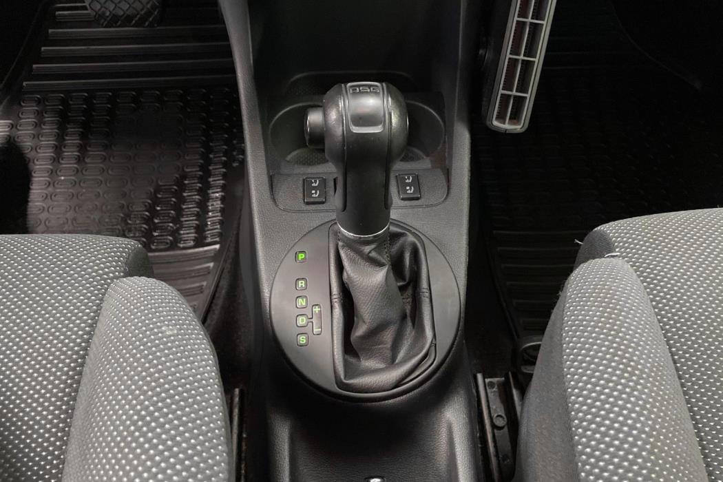 SKODA ROOMSTER 2012