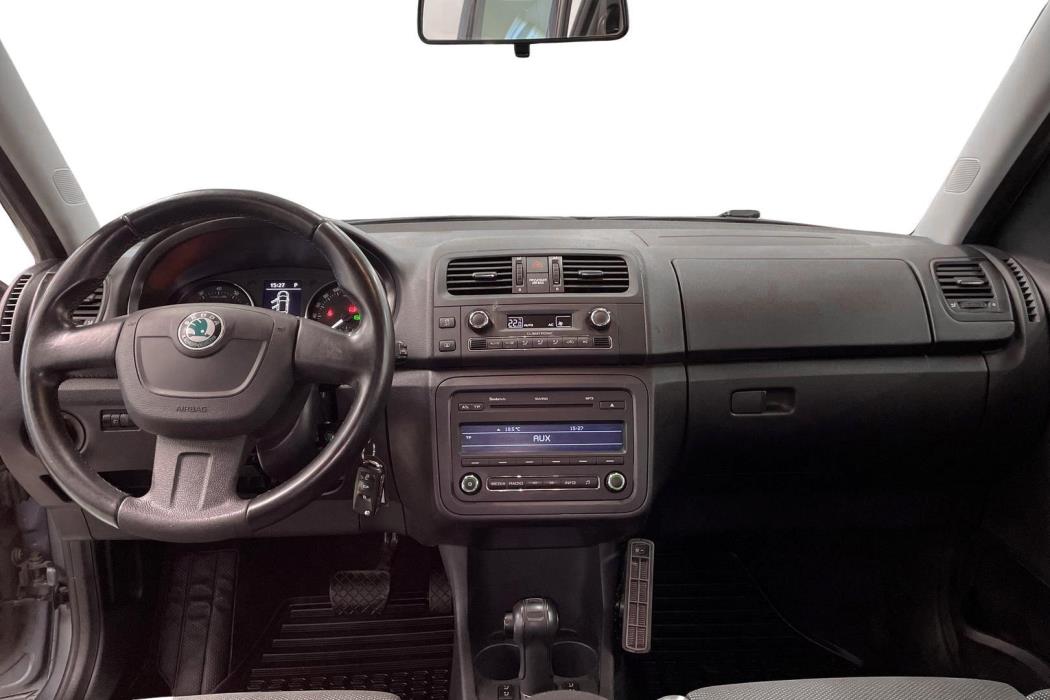 SKODA ROOMSTER 2012