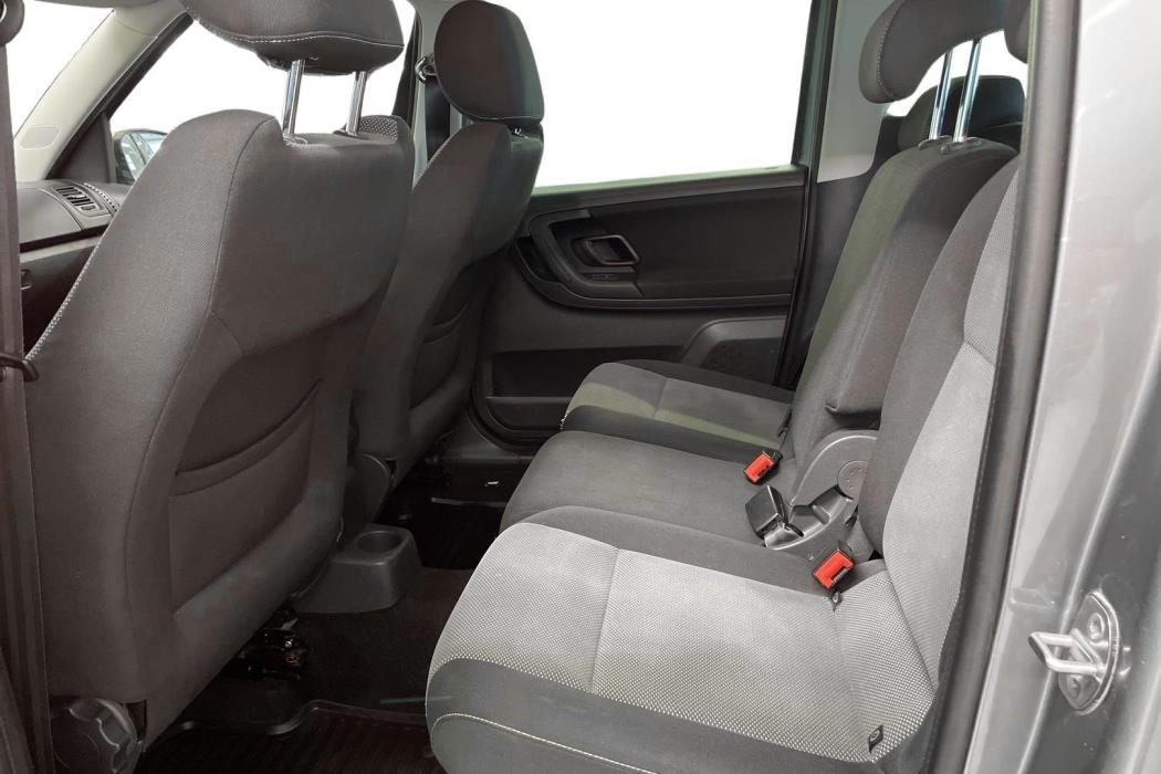 SKODA ROOMSTER 2012