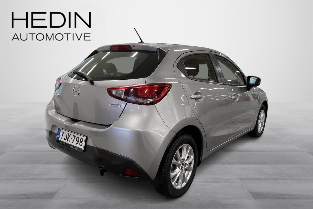 MAZDA Mazda2 2017