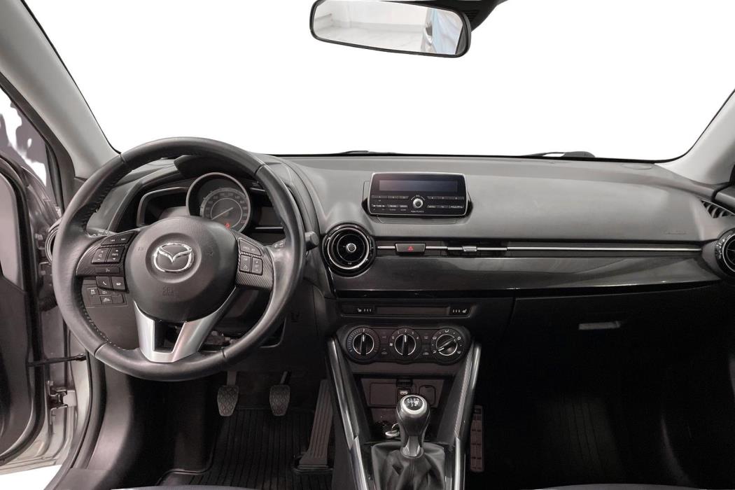 MAZDA Mazda2 2017