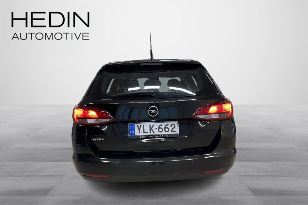 Opel Astra 2022