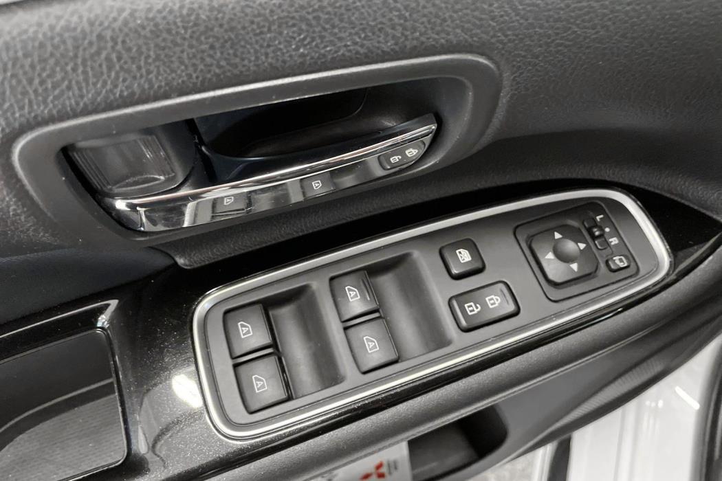 MITSUBISHI Outlander PHEV 2021