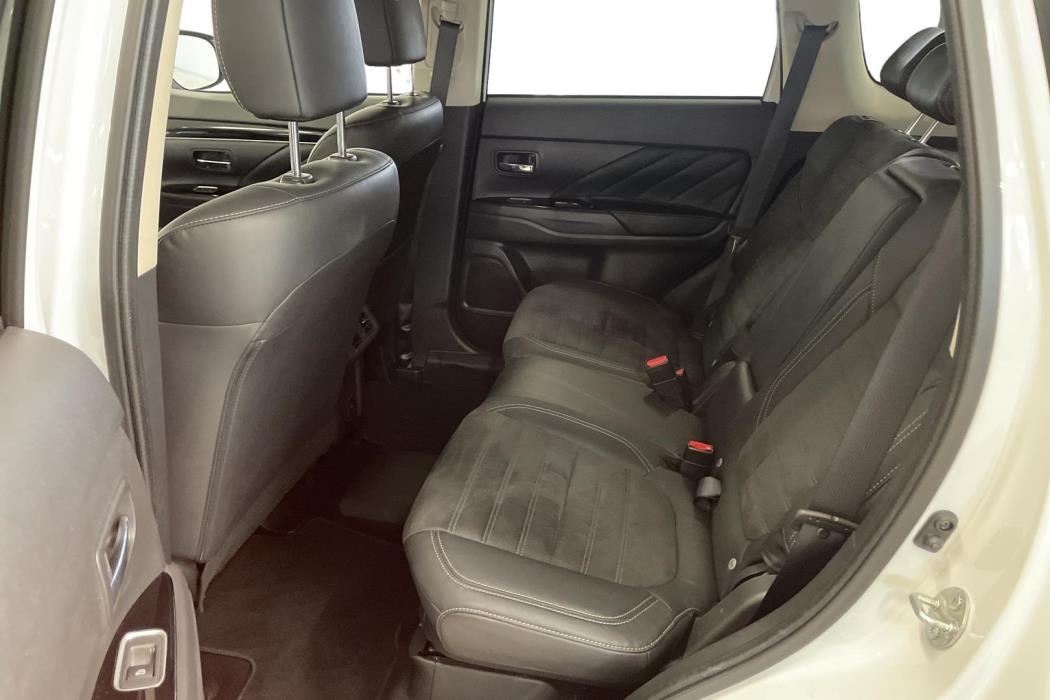 MITSUBISHI Outlander PHEV 2021