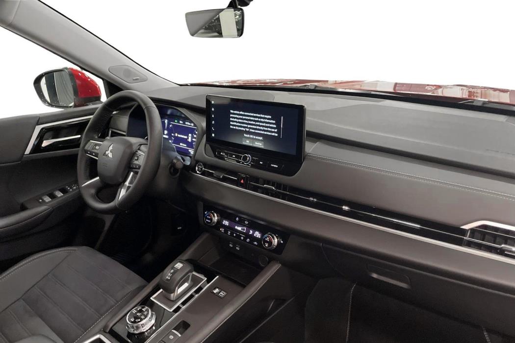 Mitsubishi Outlander 2025