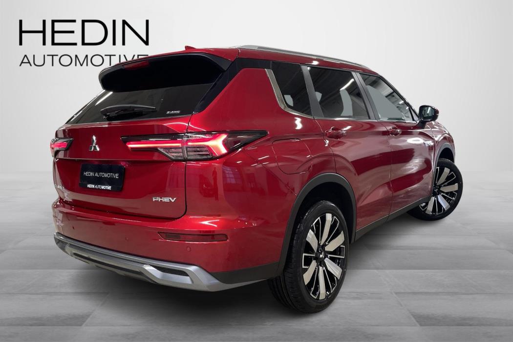 Mitsubishi Outlander 2025