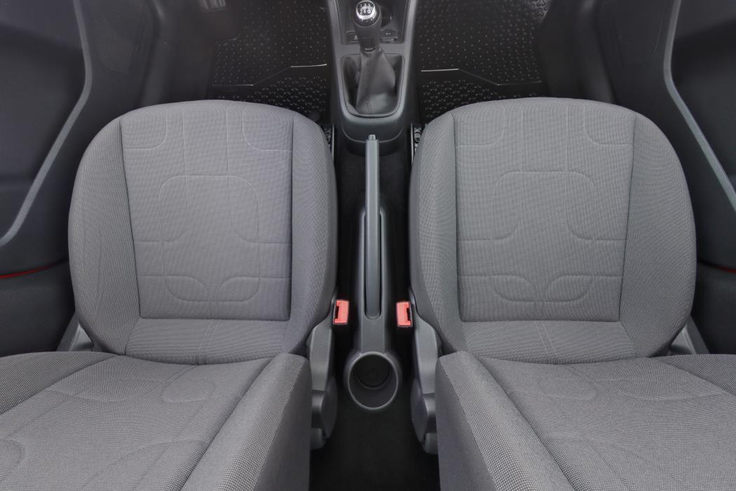 VOLKSWAGEN up! 2015