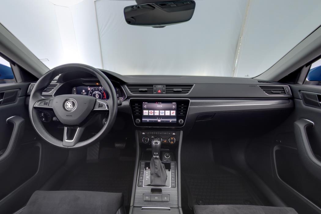 SKODA Superb 2019
