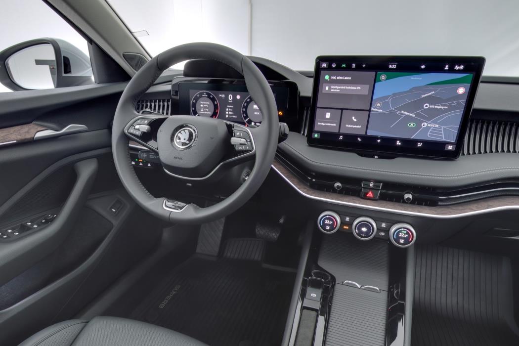 SKODA Superb 2024