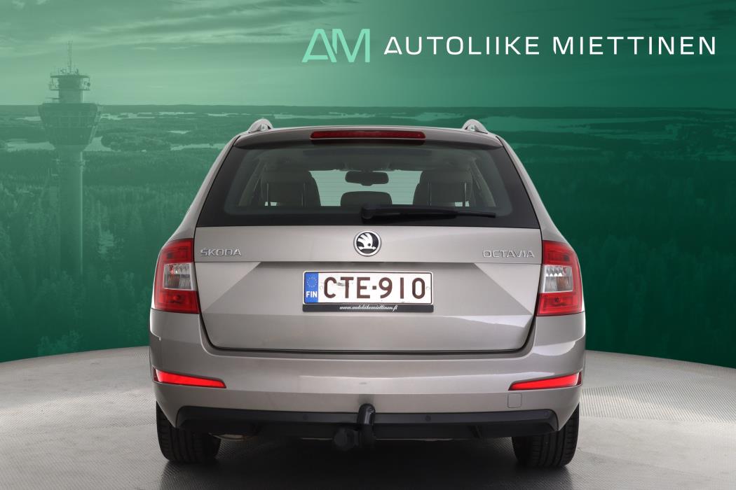 SKODA Octavia 2015