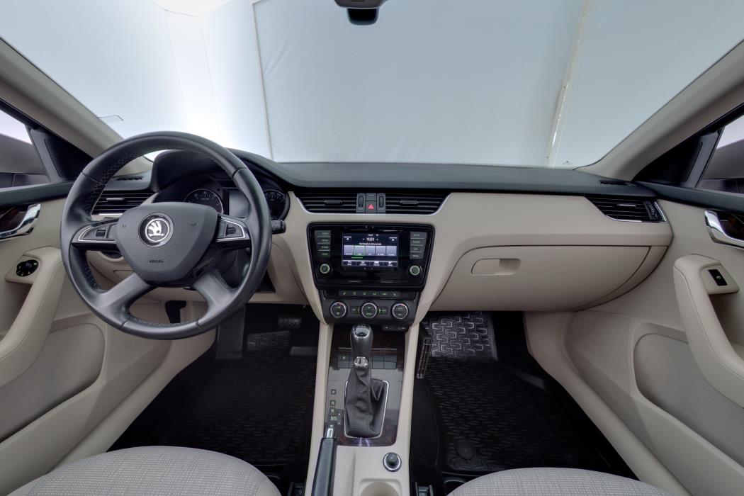 SKODA Octavia 2015