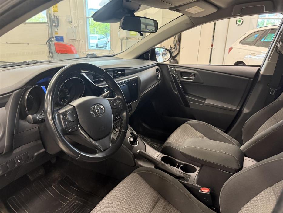TOYOTA Auris 2019