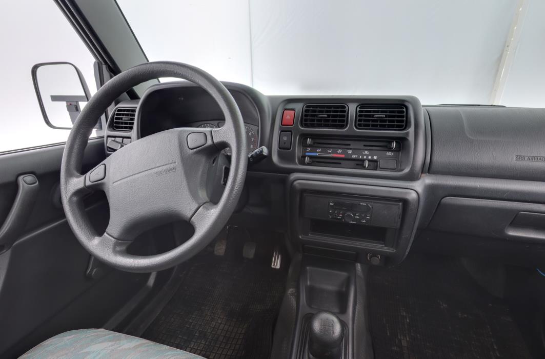 SUZUKI Jimny 2005
