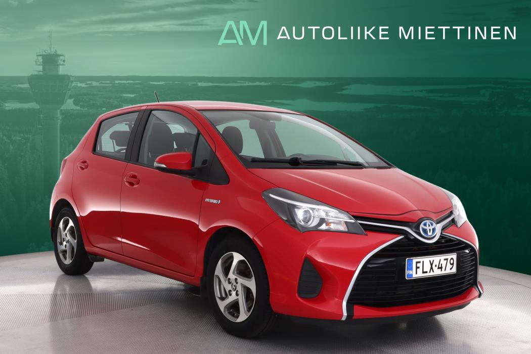 TOYOTA Yaris 2015