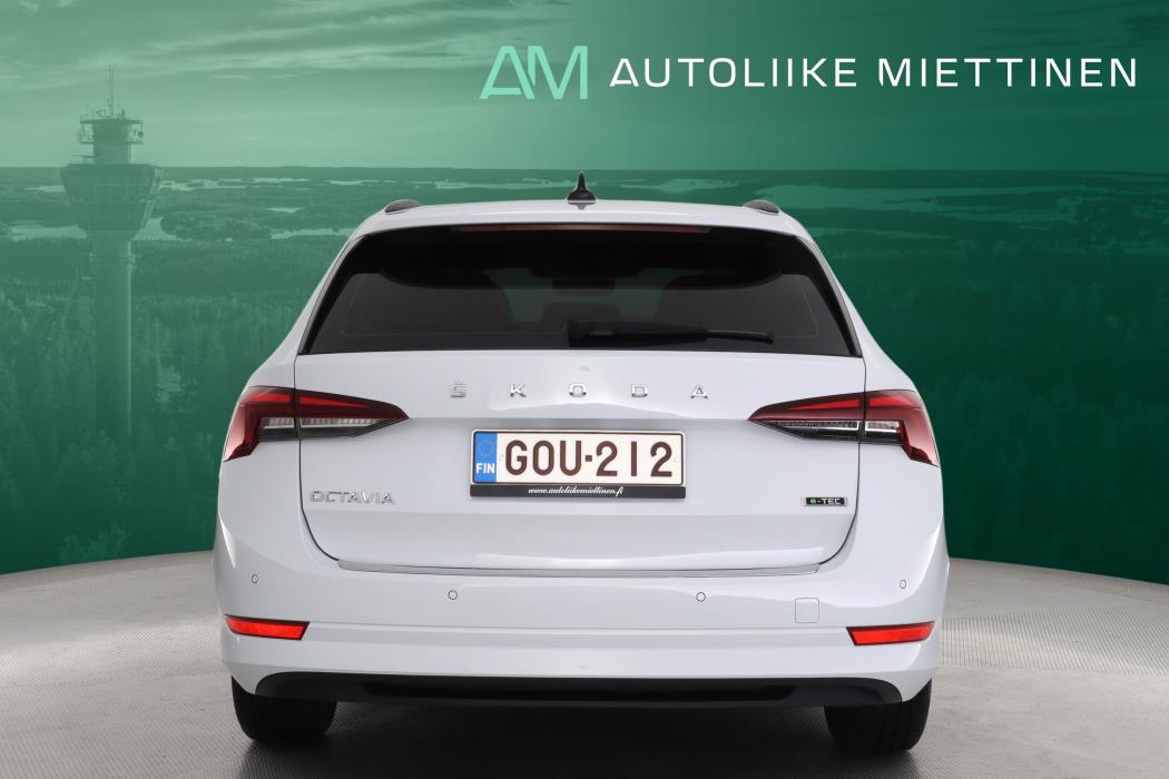 SKODA Octavia 2021