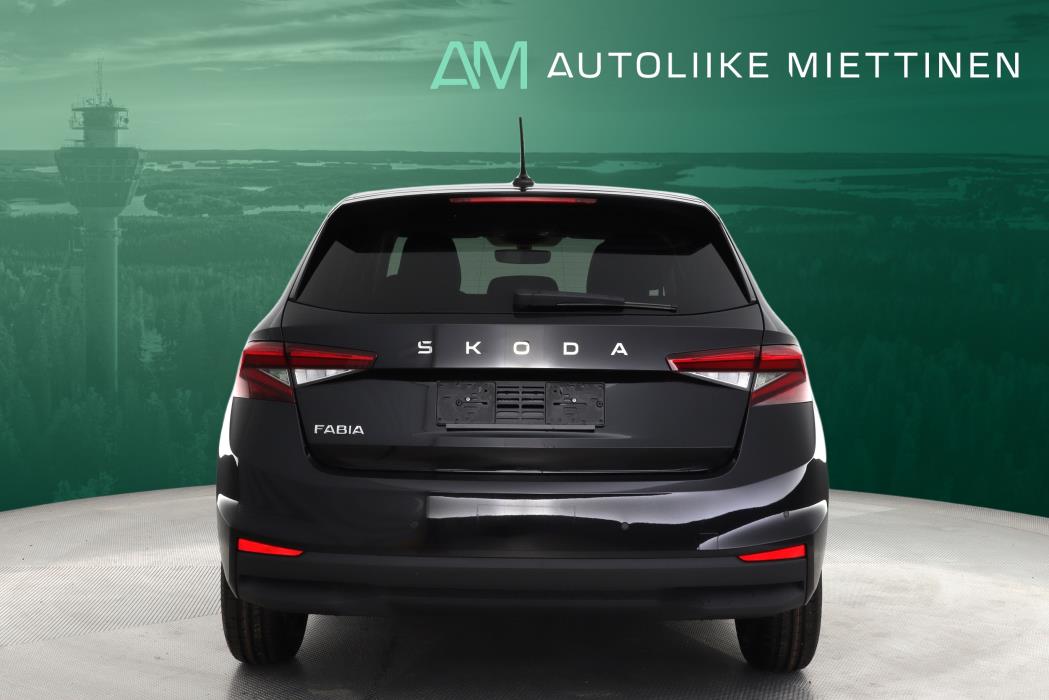 SKODA Fabia 2025