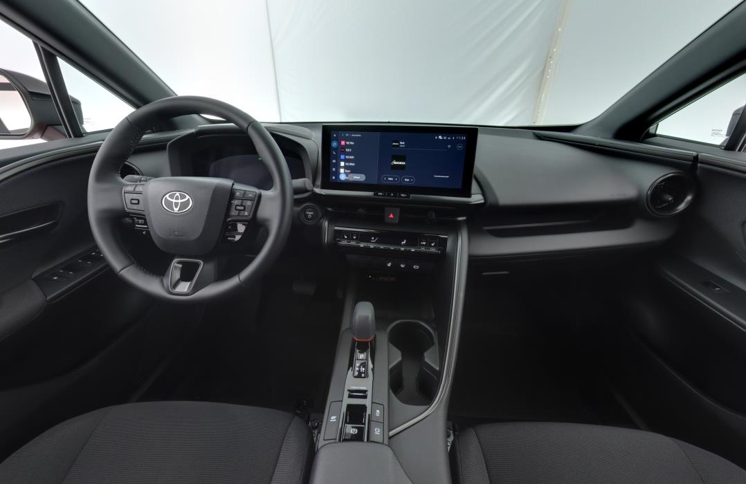 TOYOTA C-HR 2025