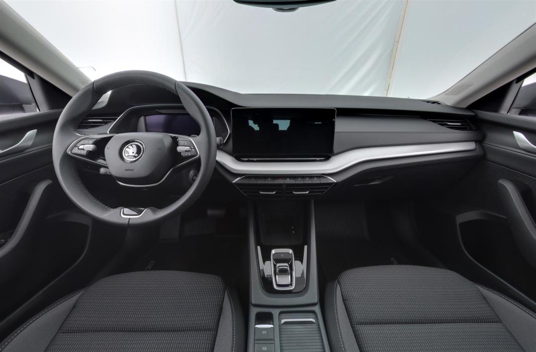 SKODA Octavia 2024