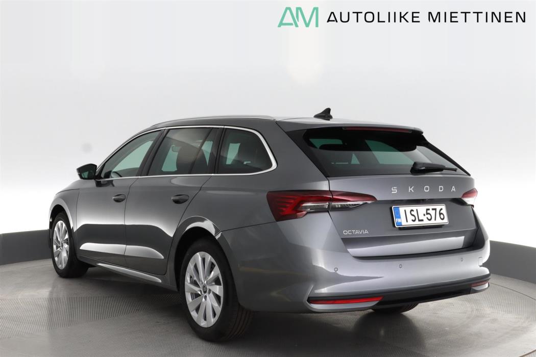 SKODA Octavia 2025