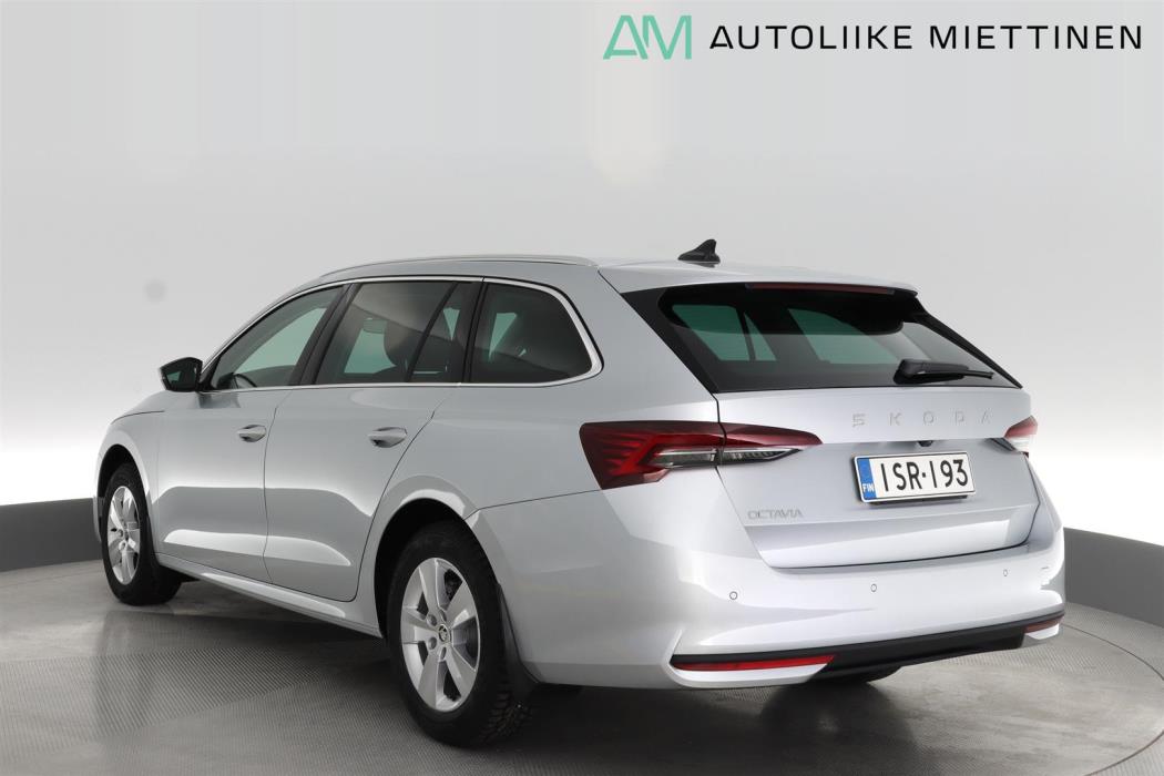 SKODA Octavia 2025