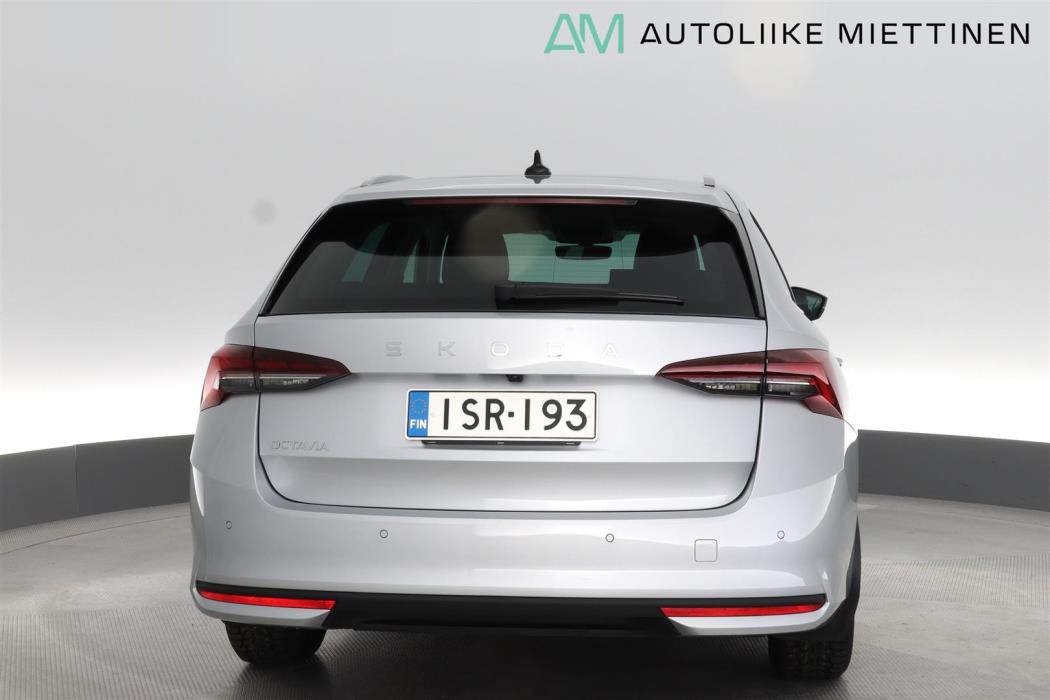 SKODA Octavia 2025