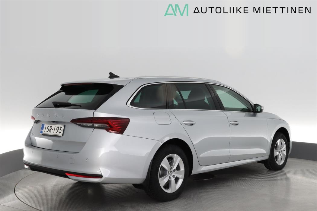 SKODA Octavia 2025
