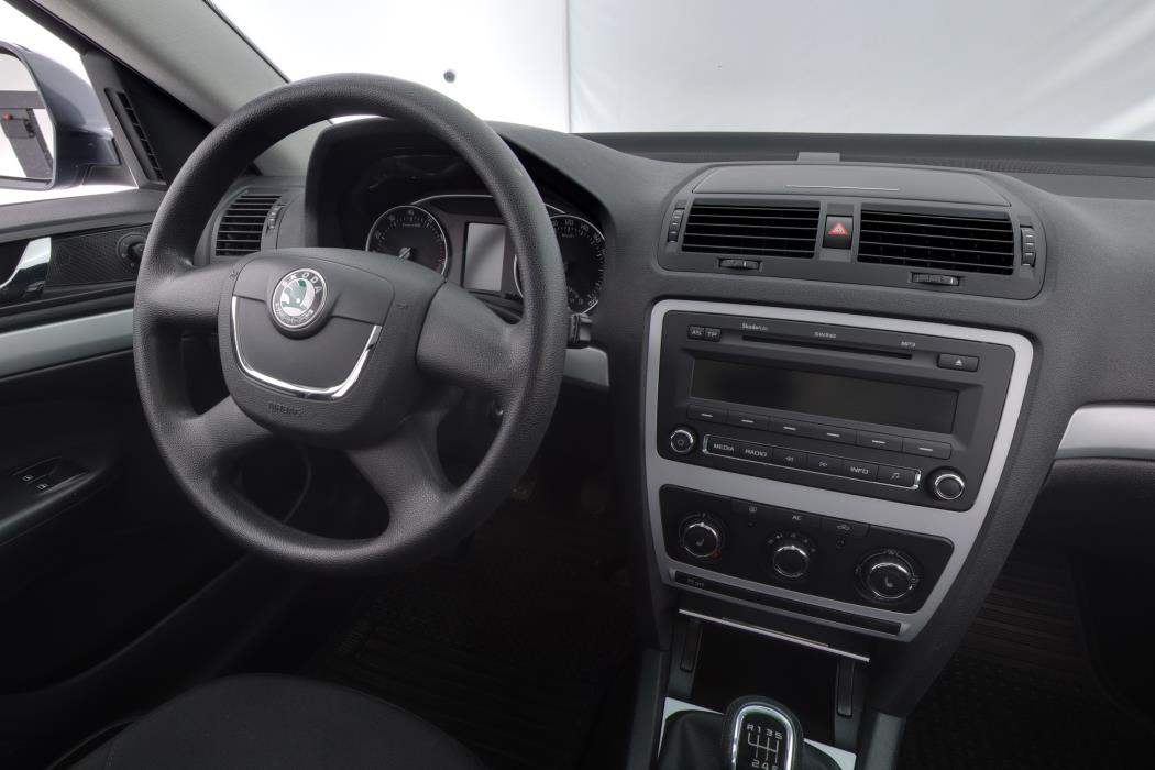 SKODA Octavia 2011