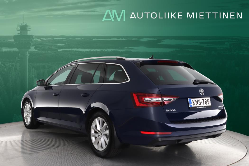 SKODA Superb 2016