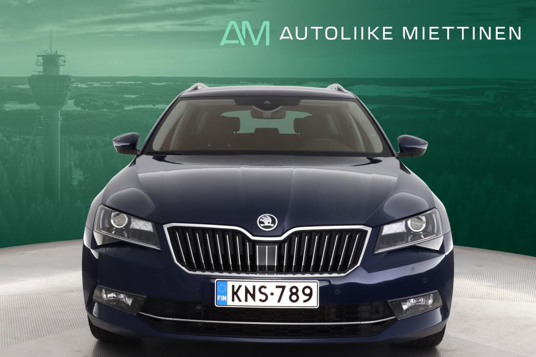 SKODA Superb 2016