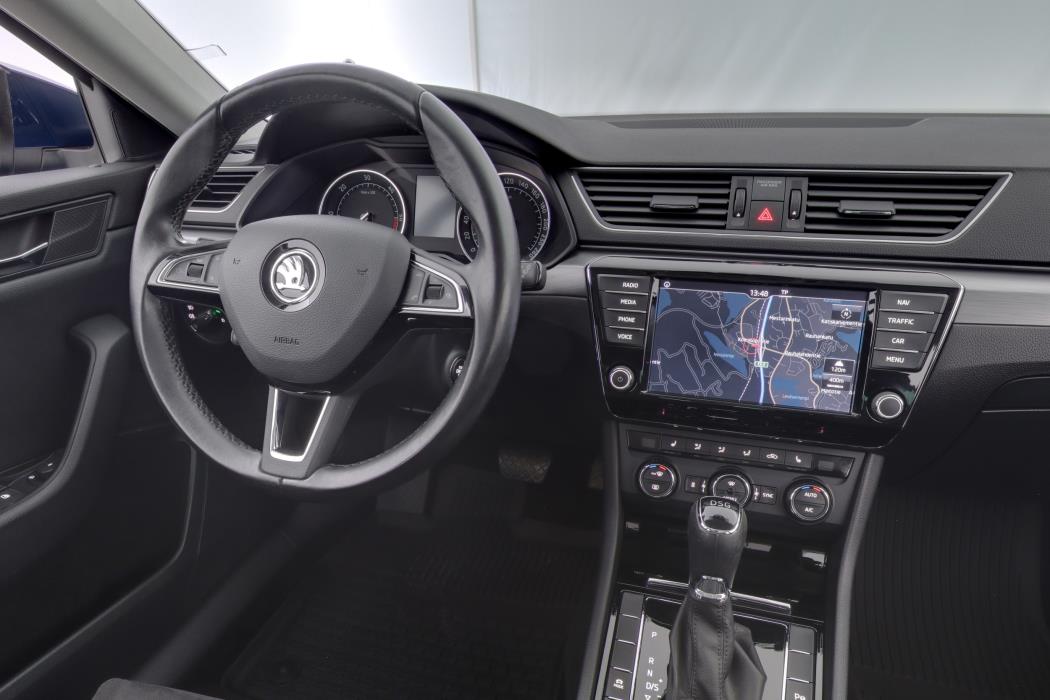 SKODA Superb 2016