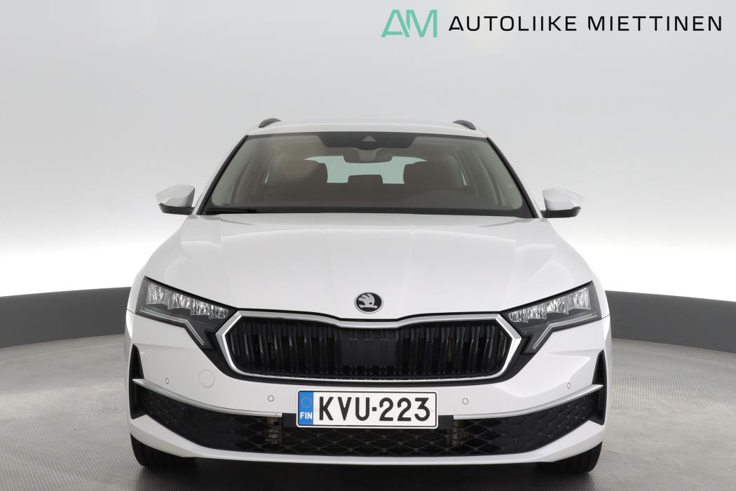 SKODA Octavia 2024