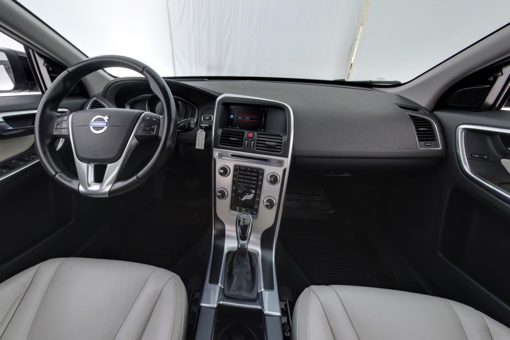 VOLVO XC60 2015