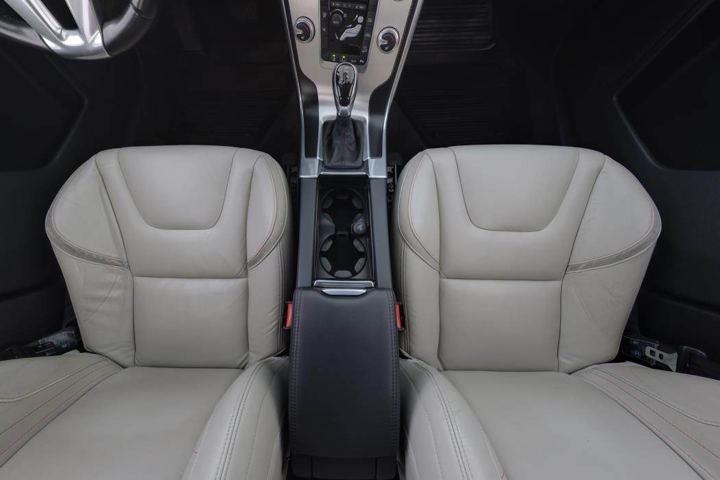 VOLVO XC60 2015