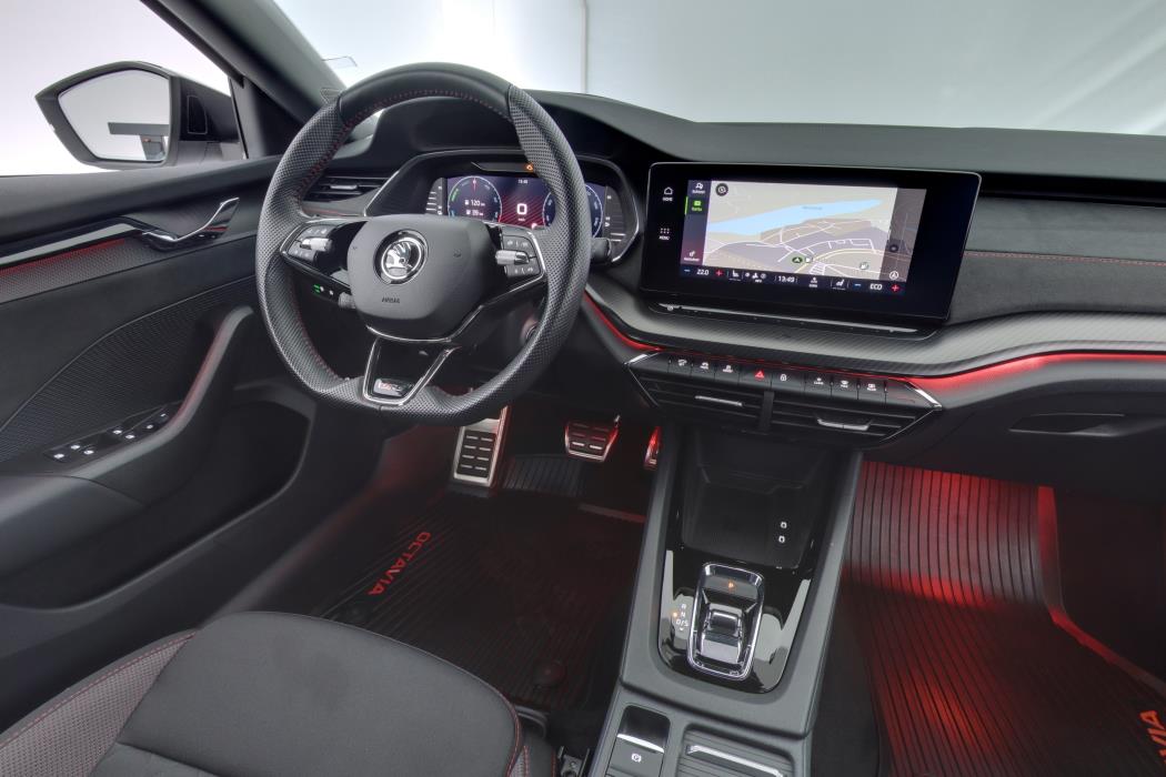 SKODA Octavia 2024