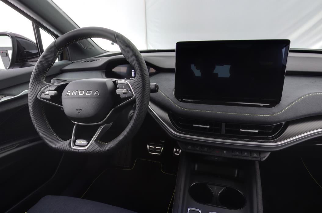 SKODA Enyaq 2025