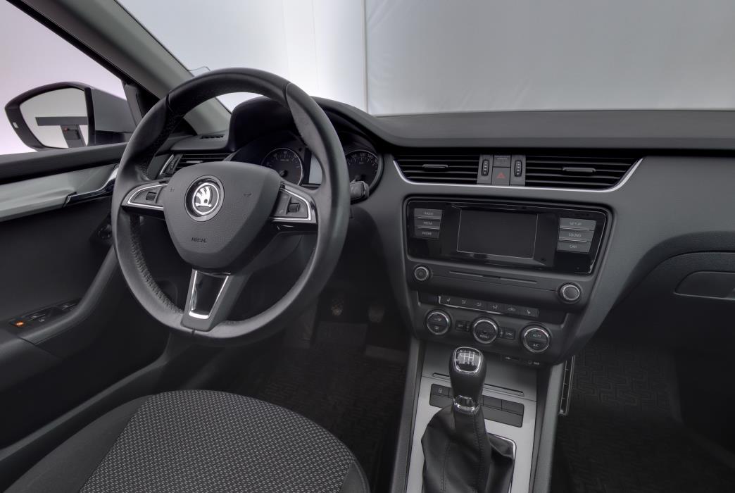 SKODA Octavia 2015