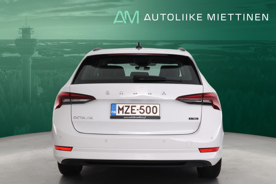SKODA Octavia 2021