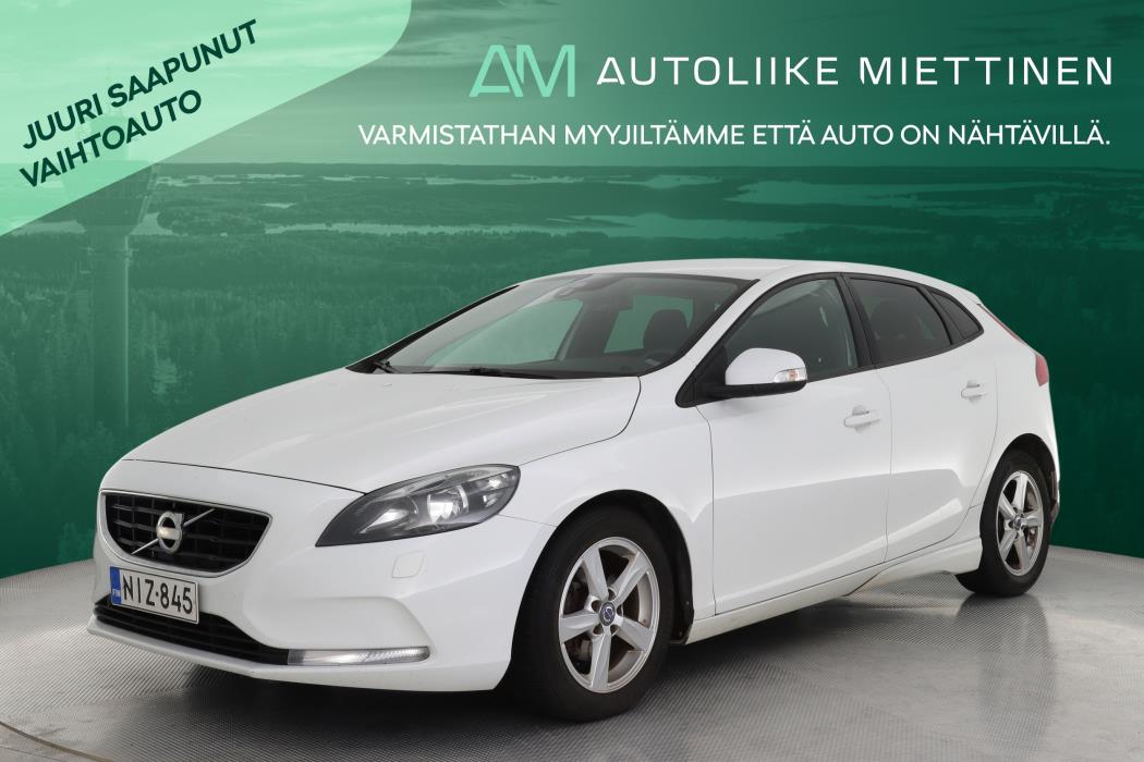 VOLVO V40 2012