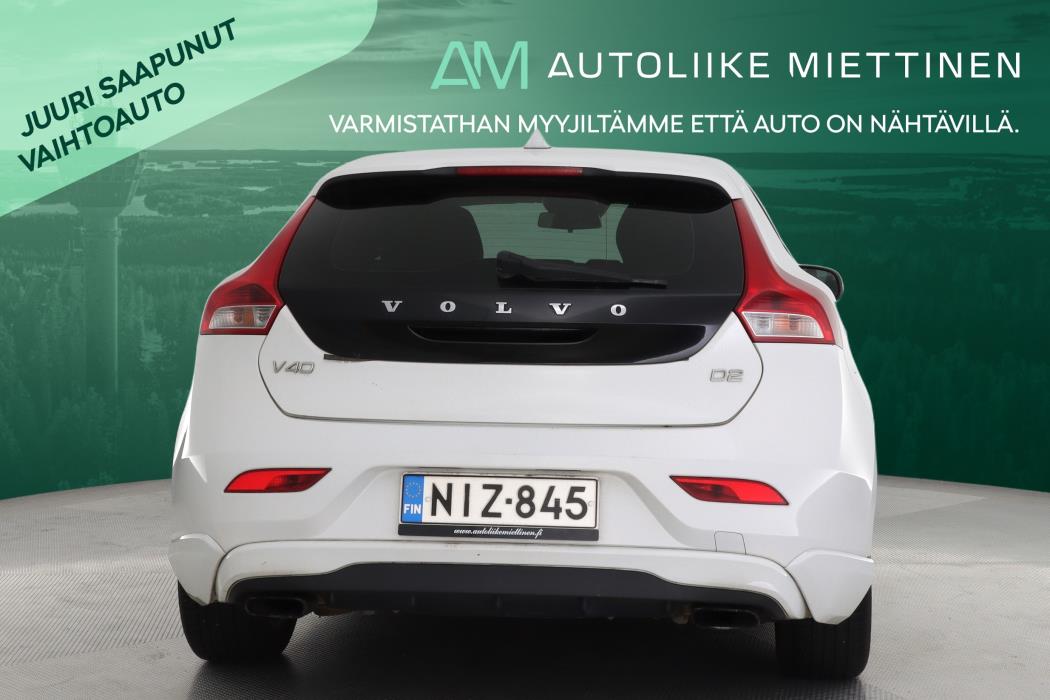 VOLVO V40 2012