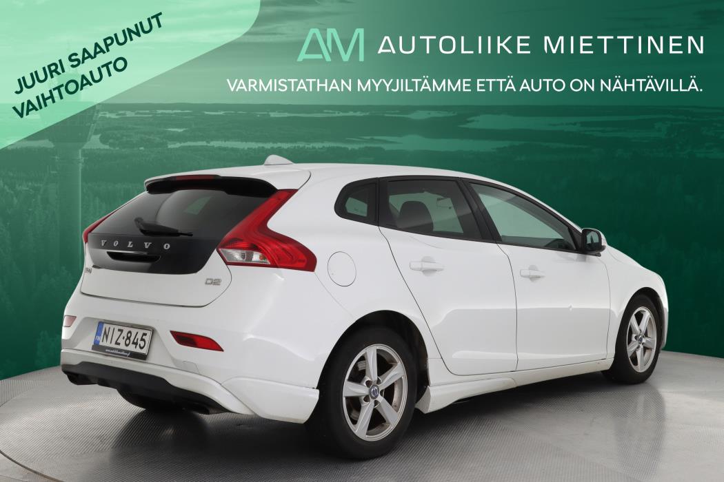 VOLVO V40 2012