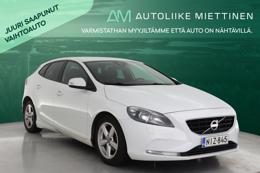 VOLVO V40 2012
