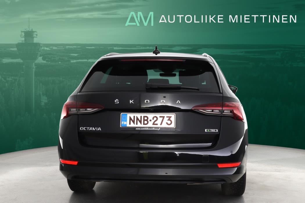 SKODA Octavia 2023