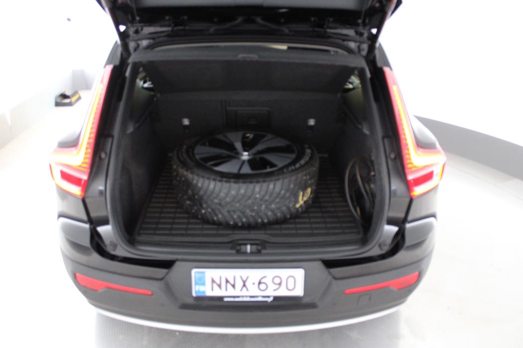VOLVO XC40 2021