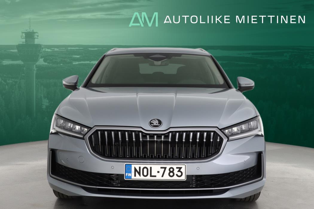 SKODA Superb 2026