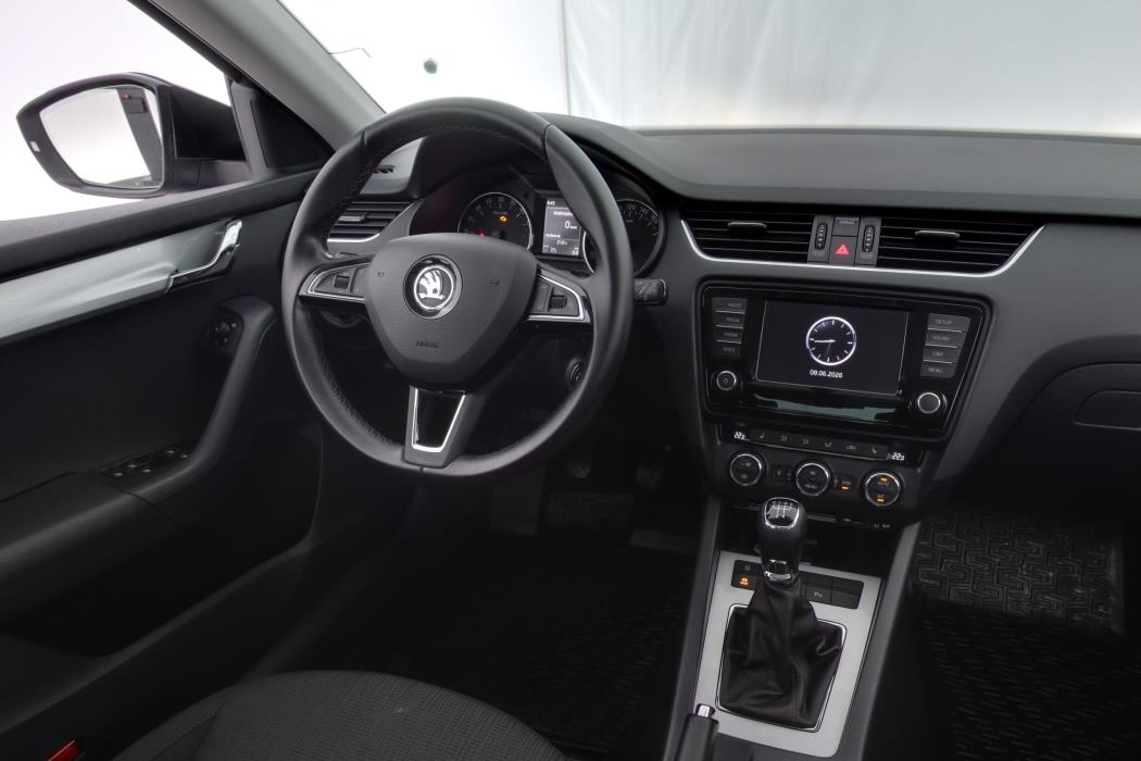 SKODA Octavia 2016