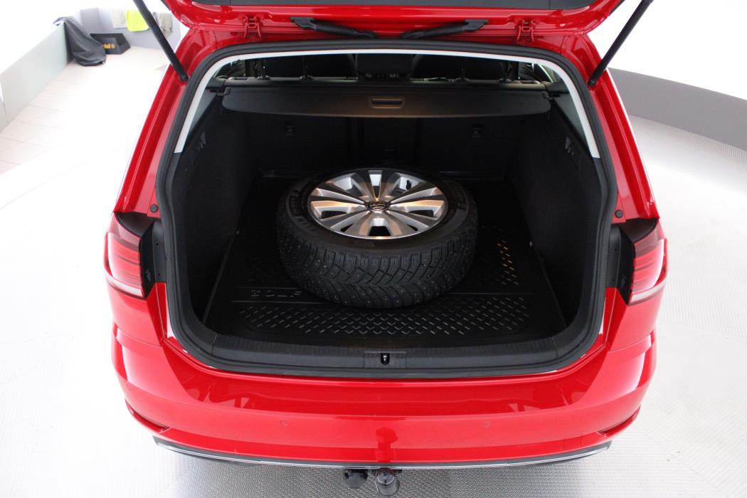 VOLKSWAGEN Golf 2020