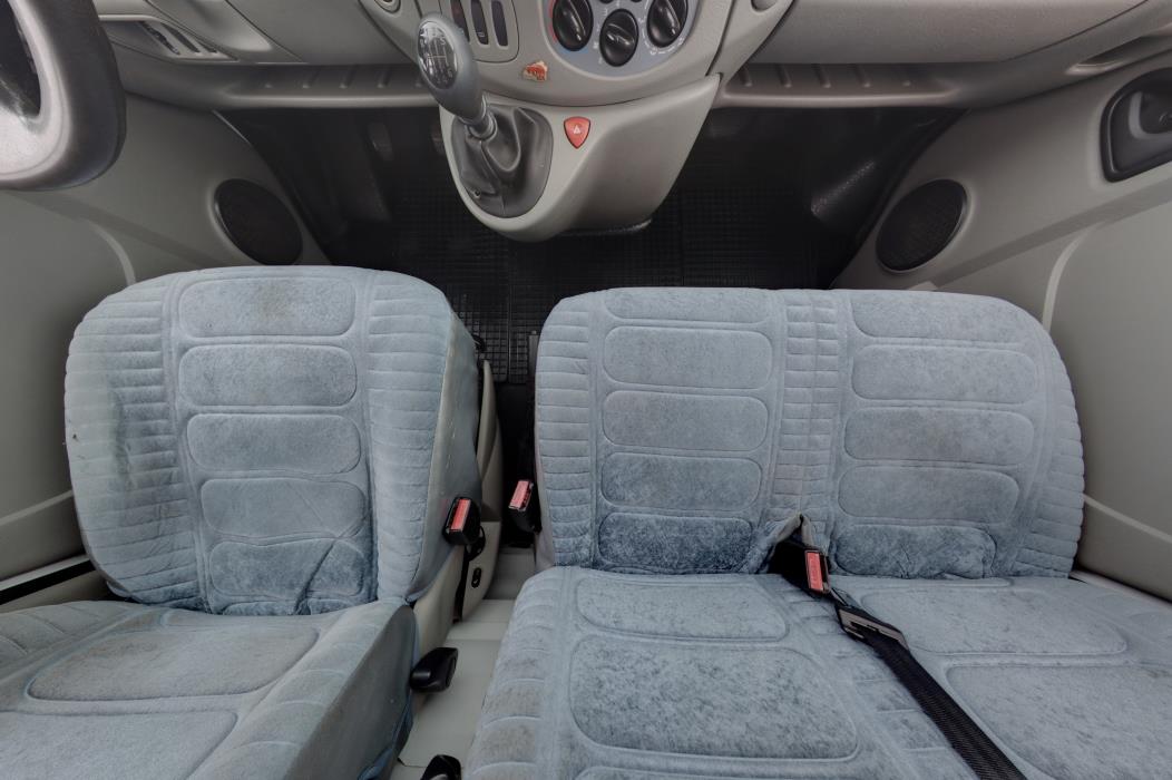 RENAULT Trafic 2009