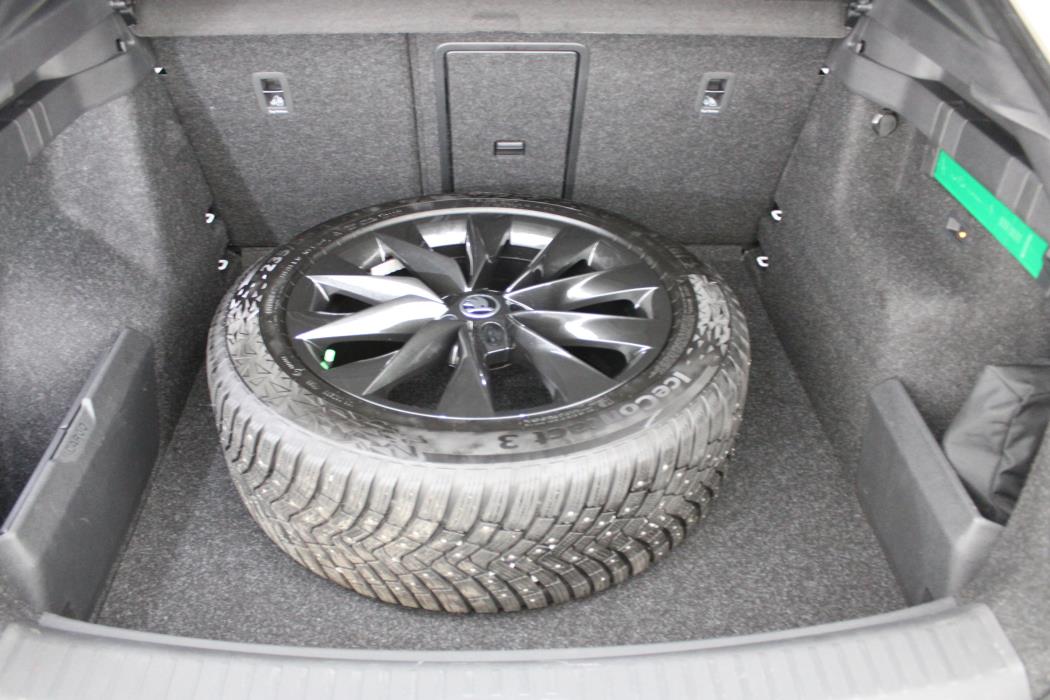 SKODA Enyaq 2024